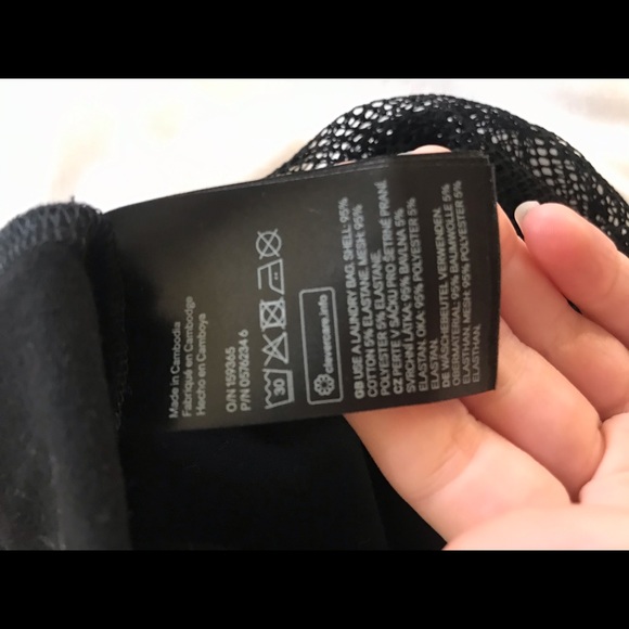 H&M Black Top - Picture 4 of 4